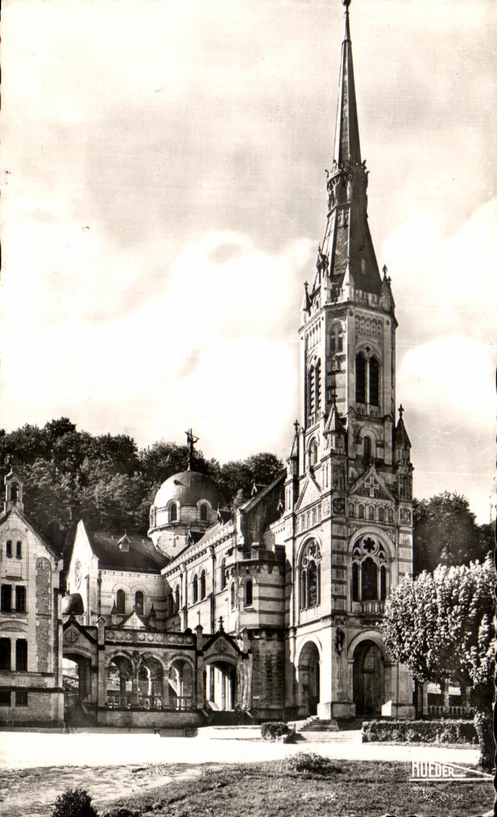 Basilique de Sainte Jeanne d'Arc — Domrémy — Éditeur HUEDER