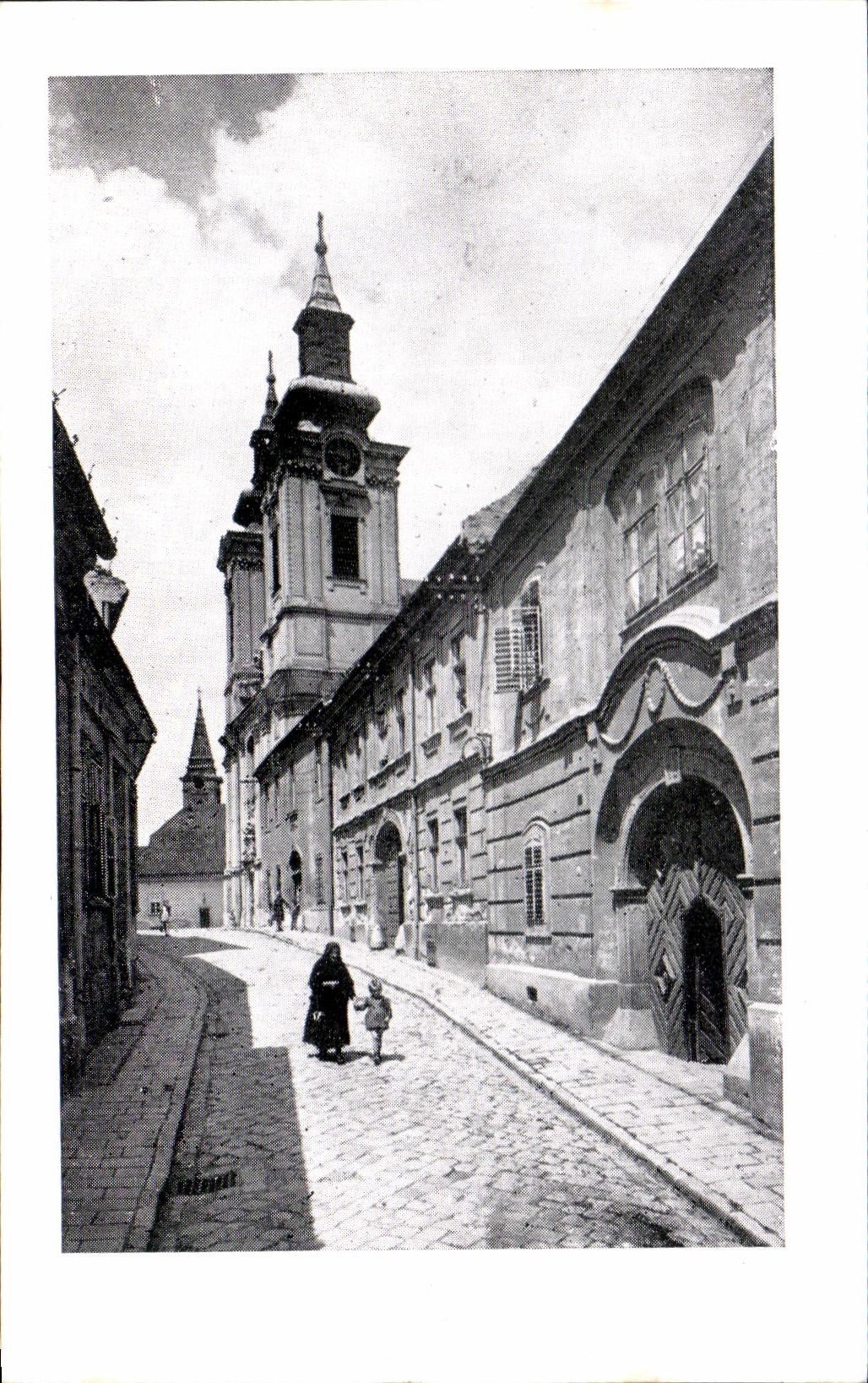 CPA Szekesfehervar Uteareszlet a Szt Istvan Templommal Hungary Hongrie 
