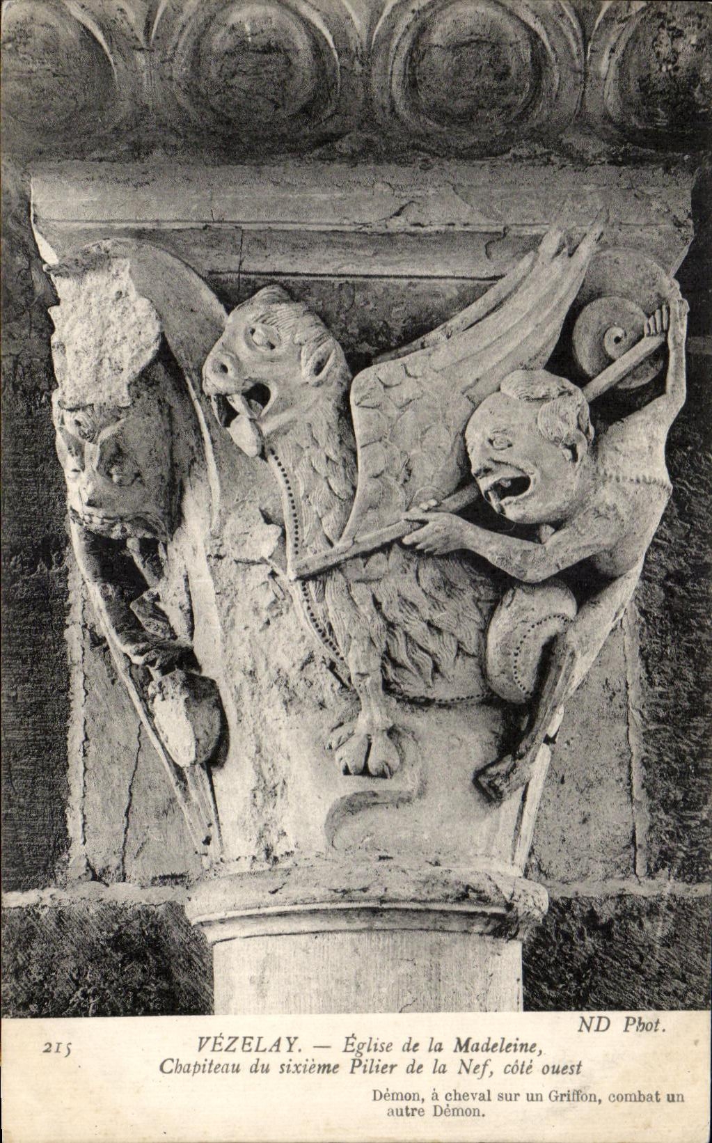 Vézelay — Église de la Madeleine, chapiteau du sixième pilier de la nef, côté ouest — ND Phot.