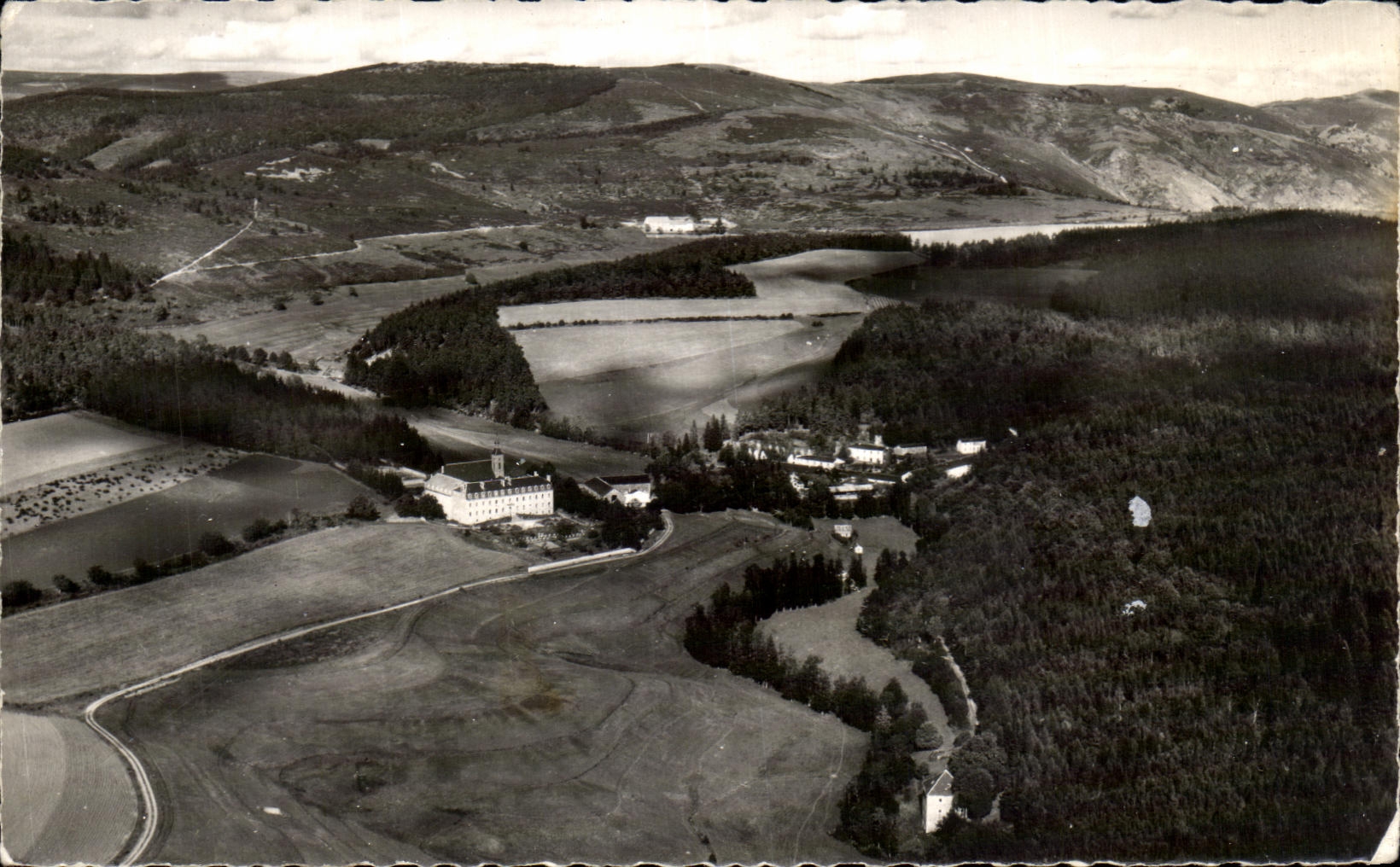 Notre Dame des Neiges (Ardèche) — vue panoramique — par La Bastide (Lozère), n° 52911