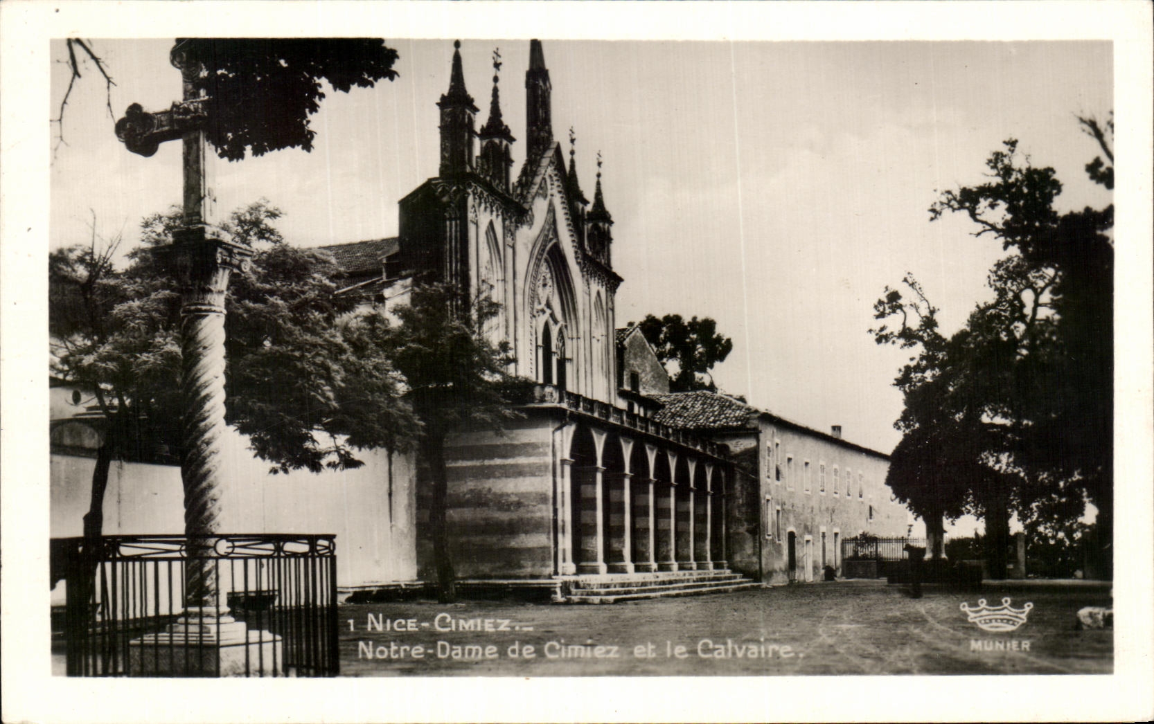 CPA Nice Cimiez Notre Dame De Cimiez Et Le Calvaire