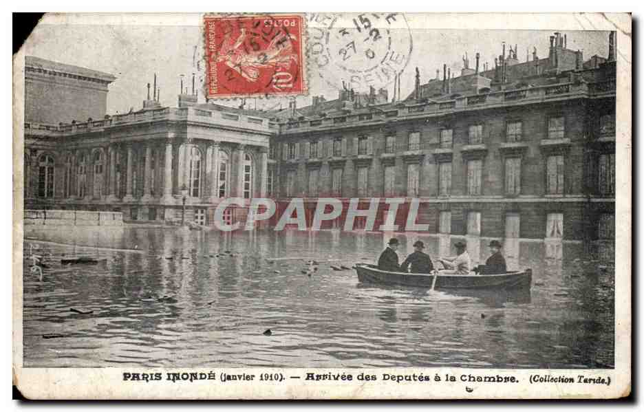 CPA Paris Inonde Arrivee des Deputes a la Chambre des Deputes Inondations