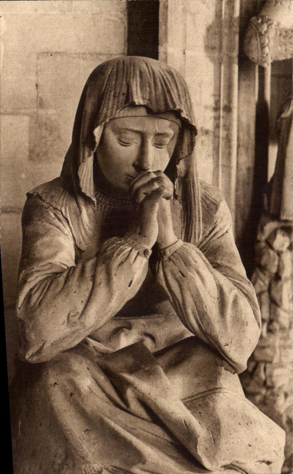 CPA Les Saints De Solesmes Sainte Marie madeleine