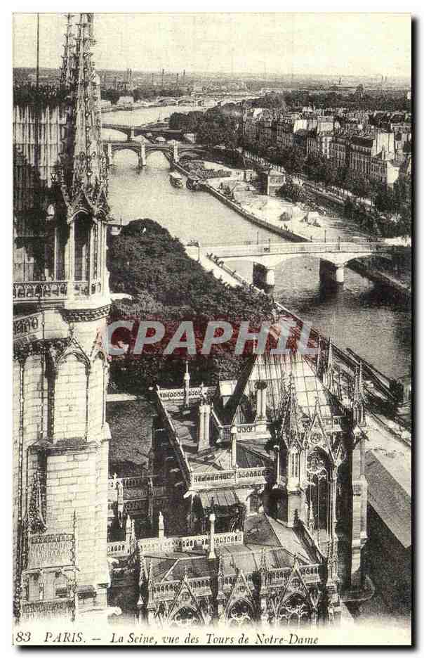 Paris — La Seine, vue des Tours de Notre-Dame — Photo D.R. & Édito-Service S.A.