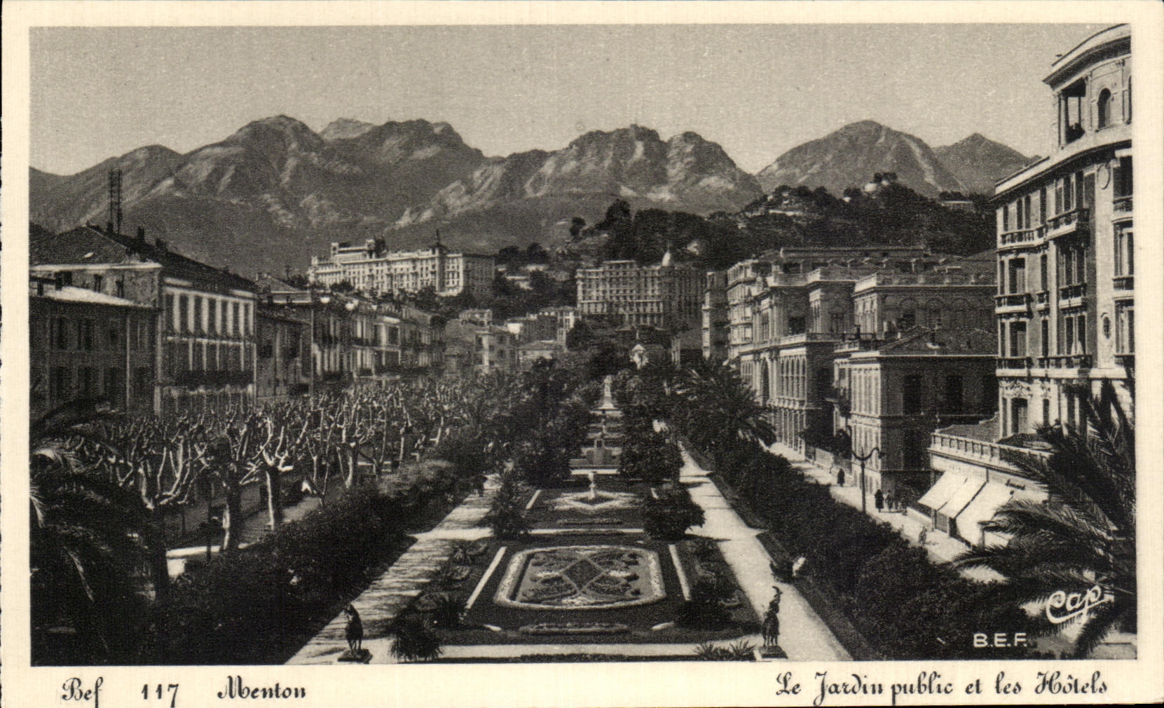CPA Menton Le Jardin Public Et Les Hotels