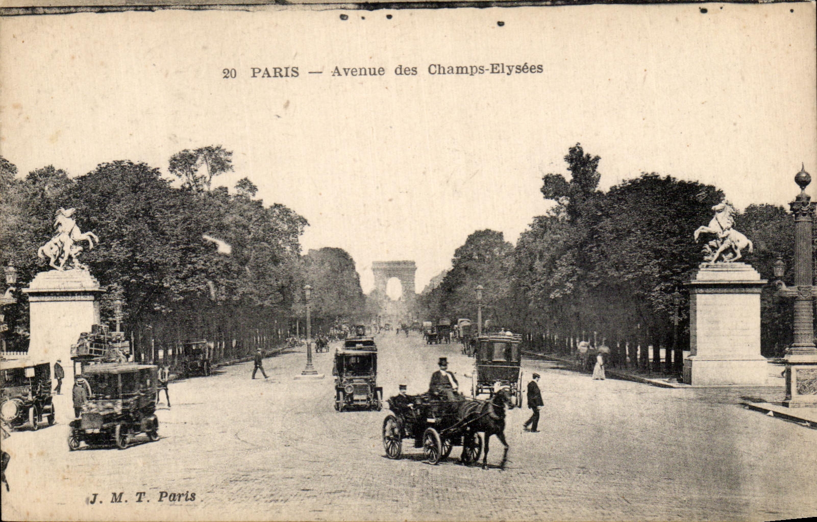 CPA Paris Avenue des Champs Elysees Arc de triomphe