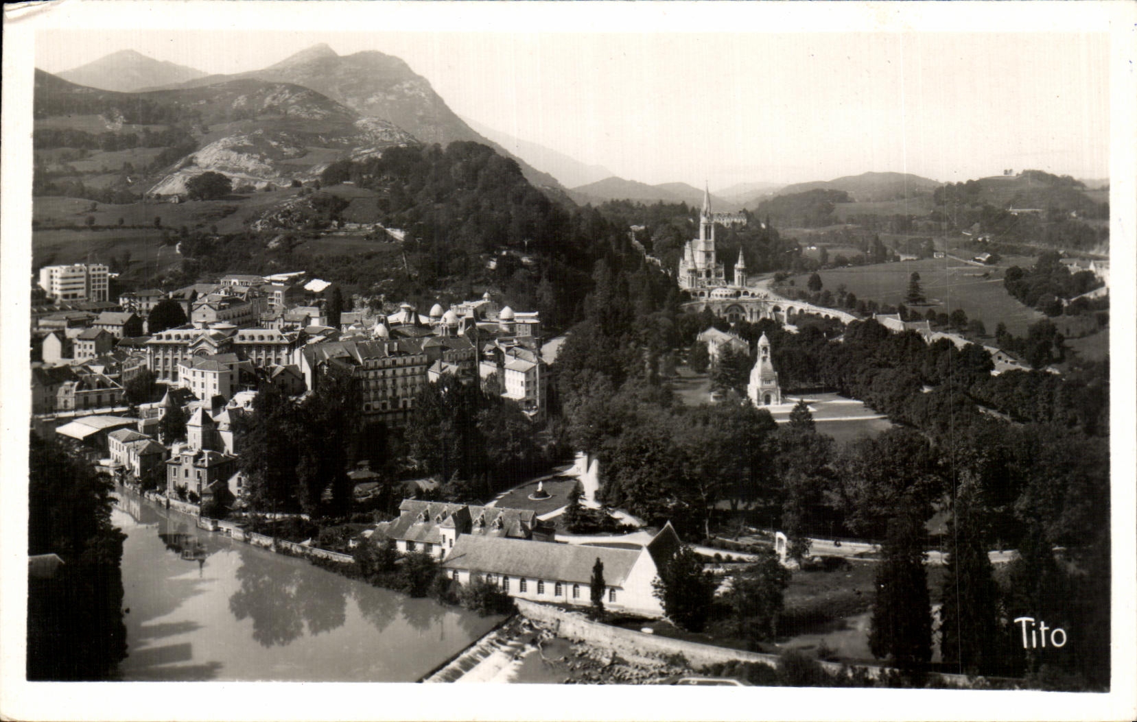 CPA Lourdes La Prise du Cathedrale Fort 