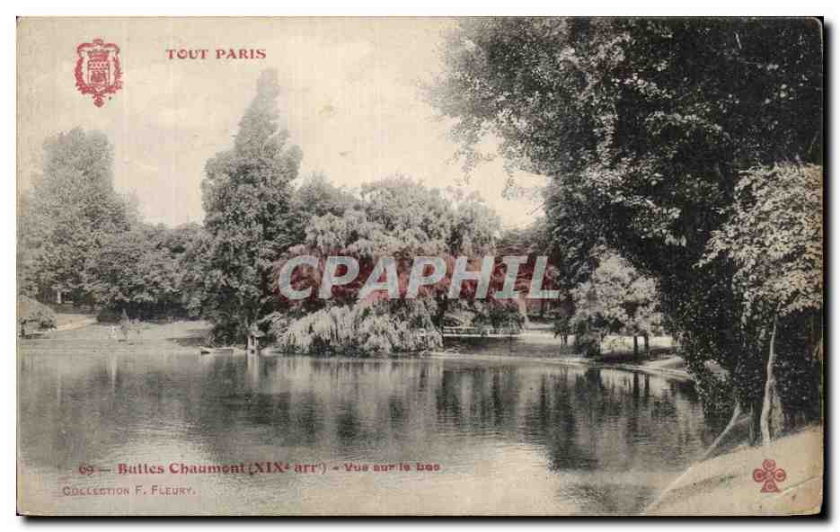 CPA Tout Paris Buttes Chaumont Vue sur le lac