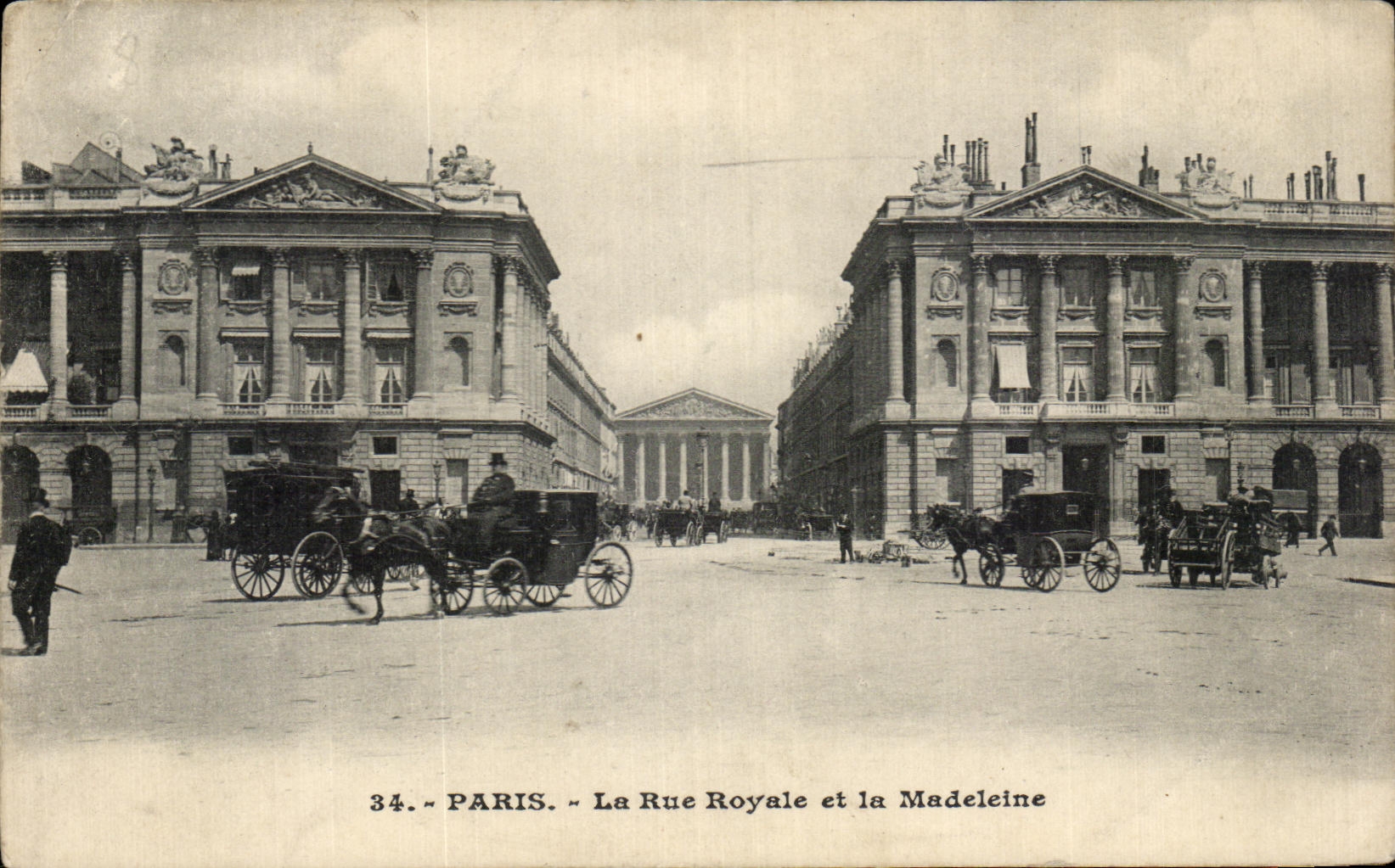 CPA Paris La Rue Royale et la Madeleine