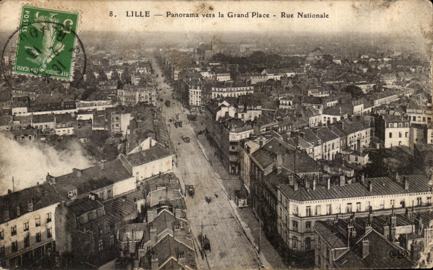 CPA Lille Panorama vers la Grand Place Rue National