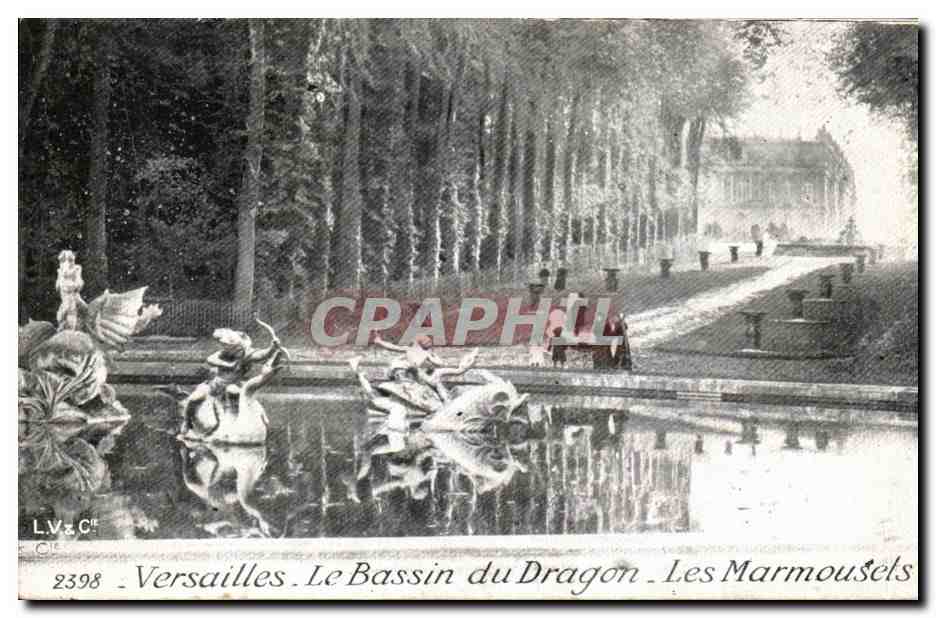 CPA Versailles Le Bassin du Dragon Les Marmousels