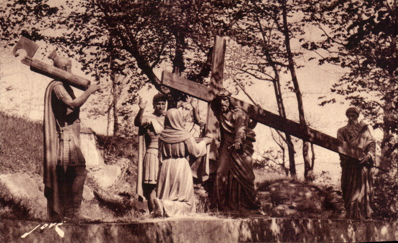 CPA Lourdes Le Calvaire VI Station Une femme pieuse essuie la face de Jesus