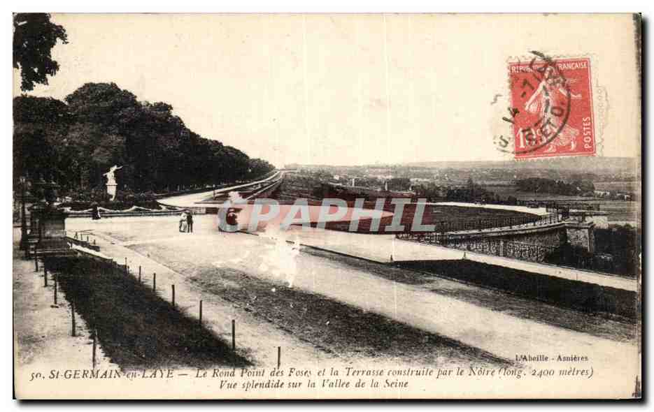 St-Germain-en-Laye — Le Rond Point des Fossés et la Terrasse construite par le Nôtre (long. 2400 mètres)