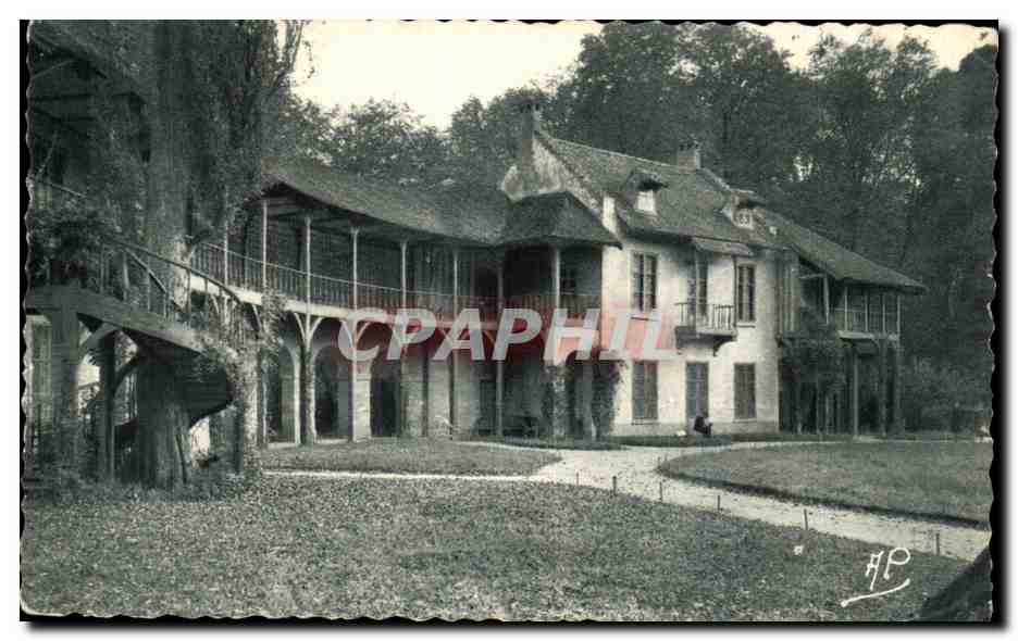 Le Hameau de Marie-Antoinette — La Maison de la Reine — Éditions A.P., Versailles