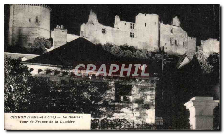 CPA Chinon Le chateau Tour de France de la Lumiere