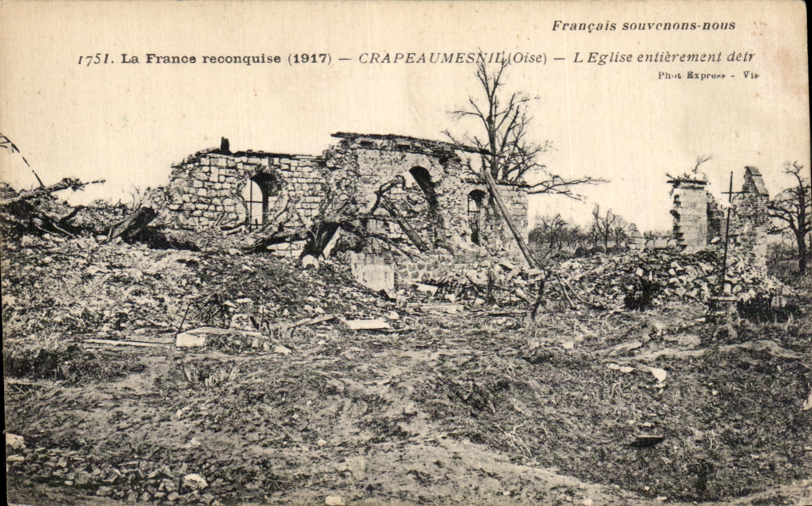 CPA Crapeaumesnil L Eglise Entierement detruite Militaria
