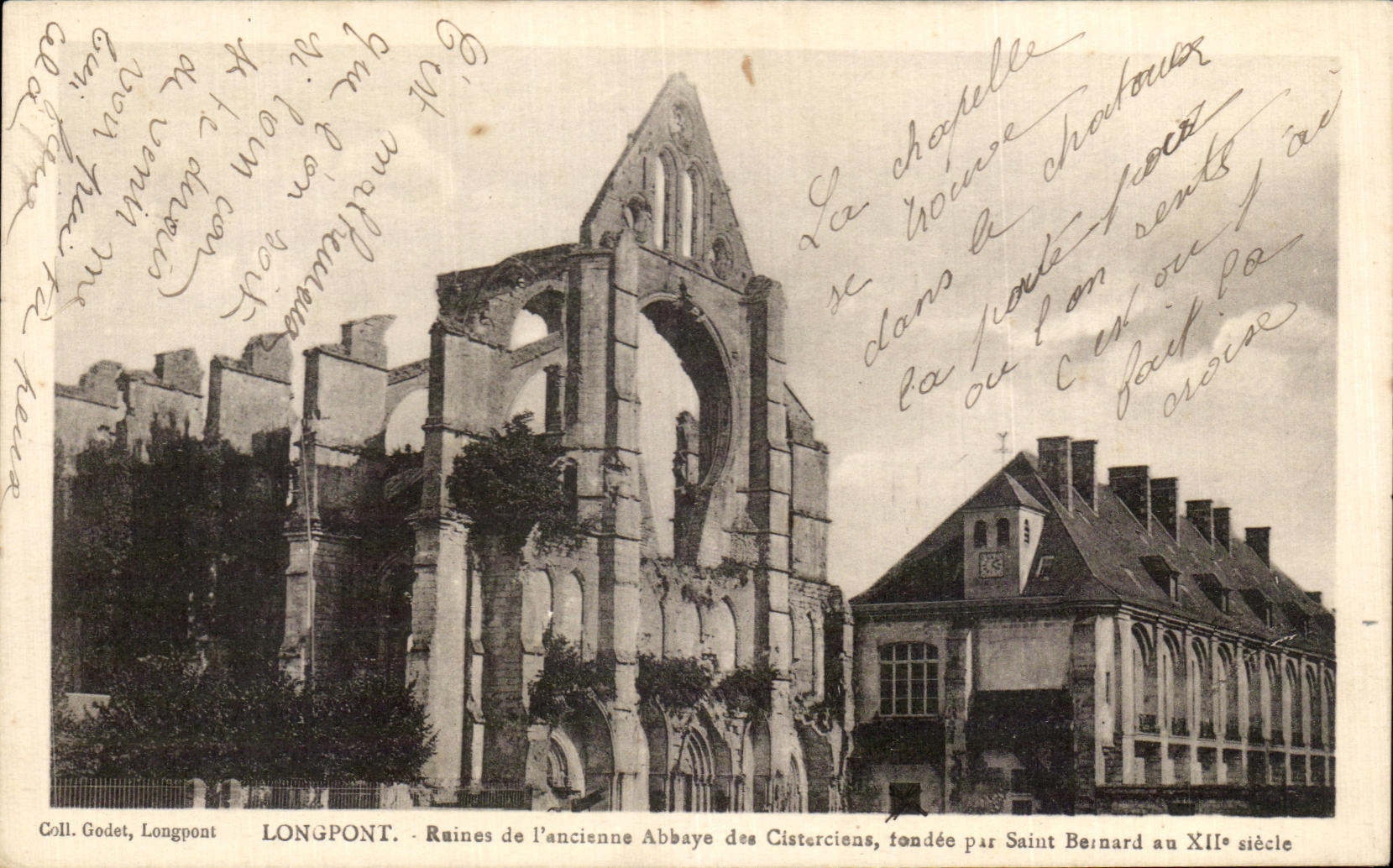 CPA Longpont Ruines de l'ancianne abbaye des Cistercians fondeepar Saint Bernard
