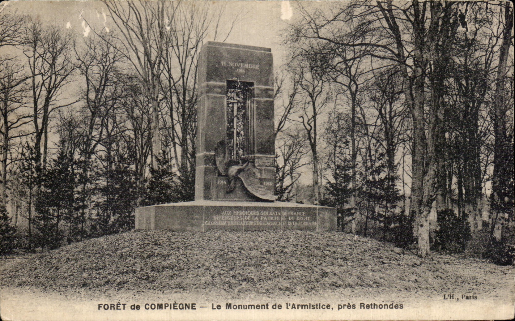 CPA Foret de Compiegne Le monument de l'armistice Pres Rethondes Militaria Aigle