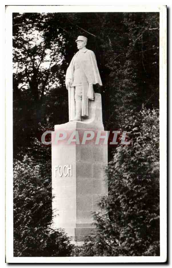 Statue du Maréchal Foch — Clairière de l'Armistice — Forêt de Compiègne (Oise)