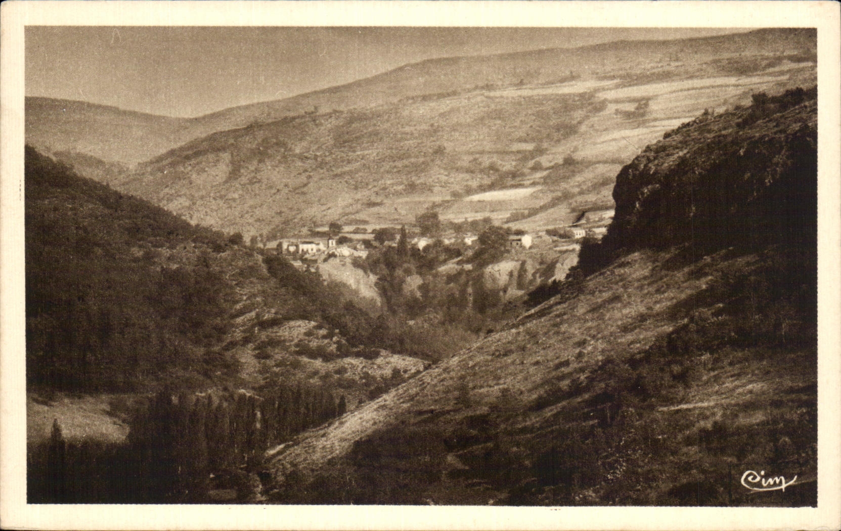Rentières, vue d'Ardes — Curieux