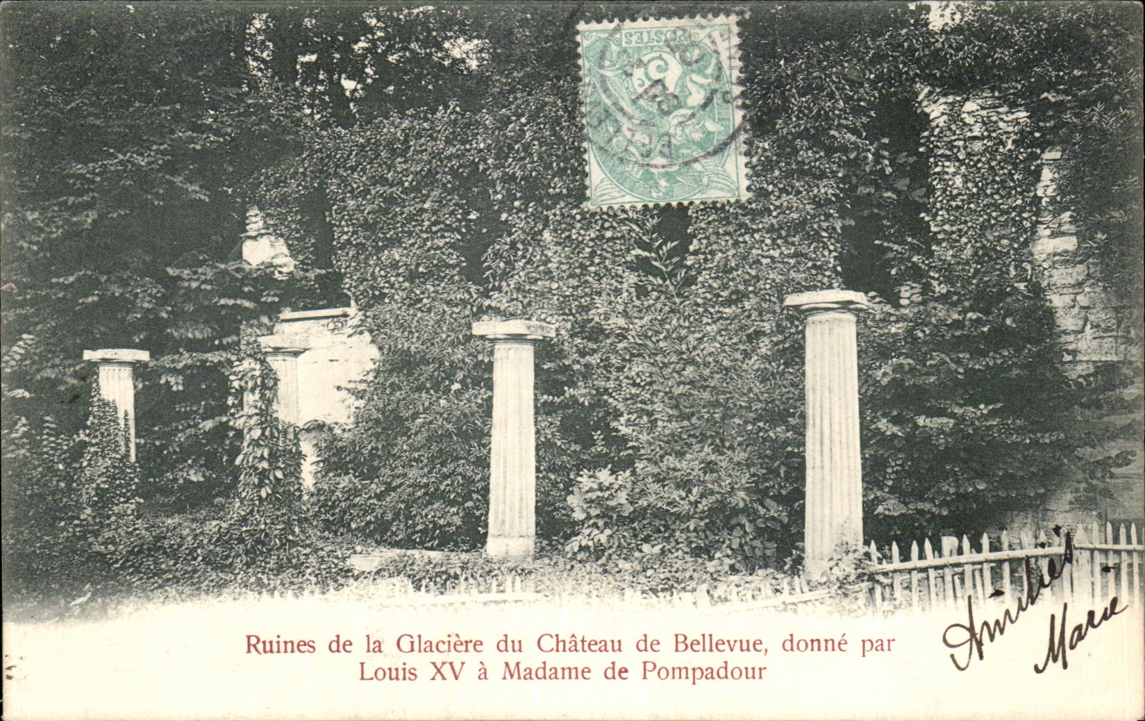 CPA Ruines de Glaciere du Chateau de Bellevue donne par Louis XV a madame de pompadour