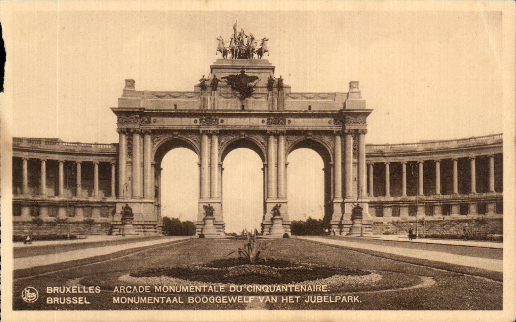 CPA Bruxelles Arcade Monumentale Du Cinquantenaire Brussel Monumentaal Booggewelf Van Het Jebelpark