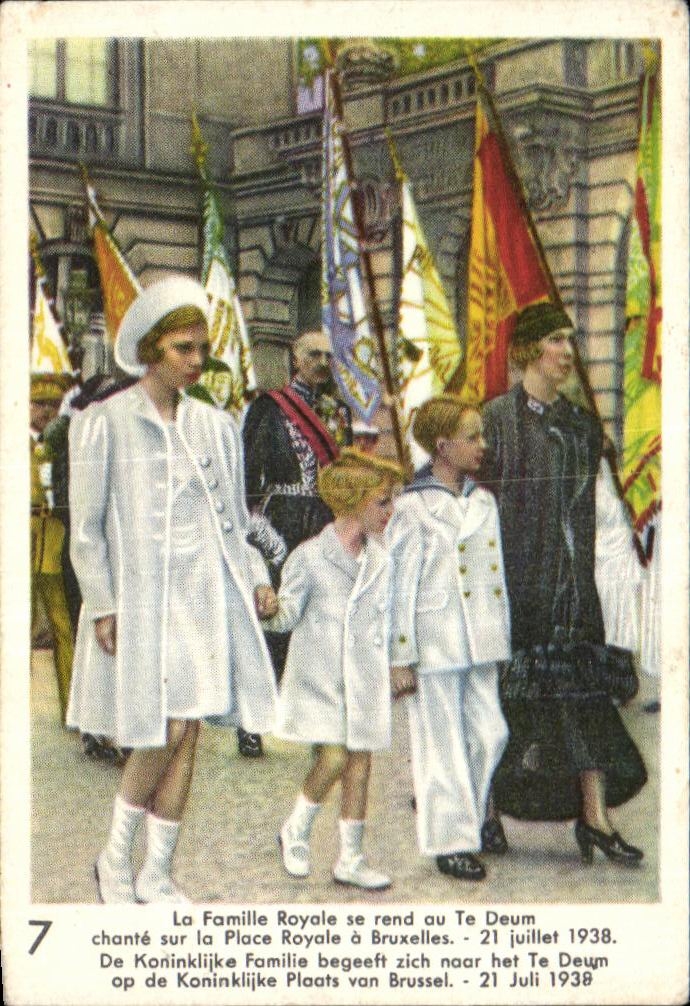 Image La Famille Royale se rend au Te Deum chante sur la place Royale a Bruxelles
