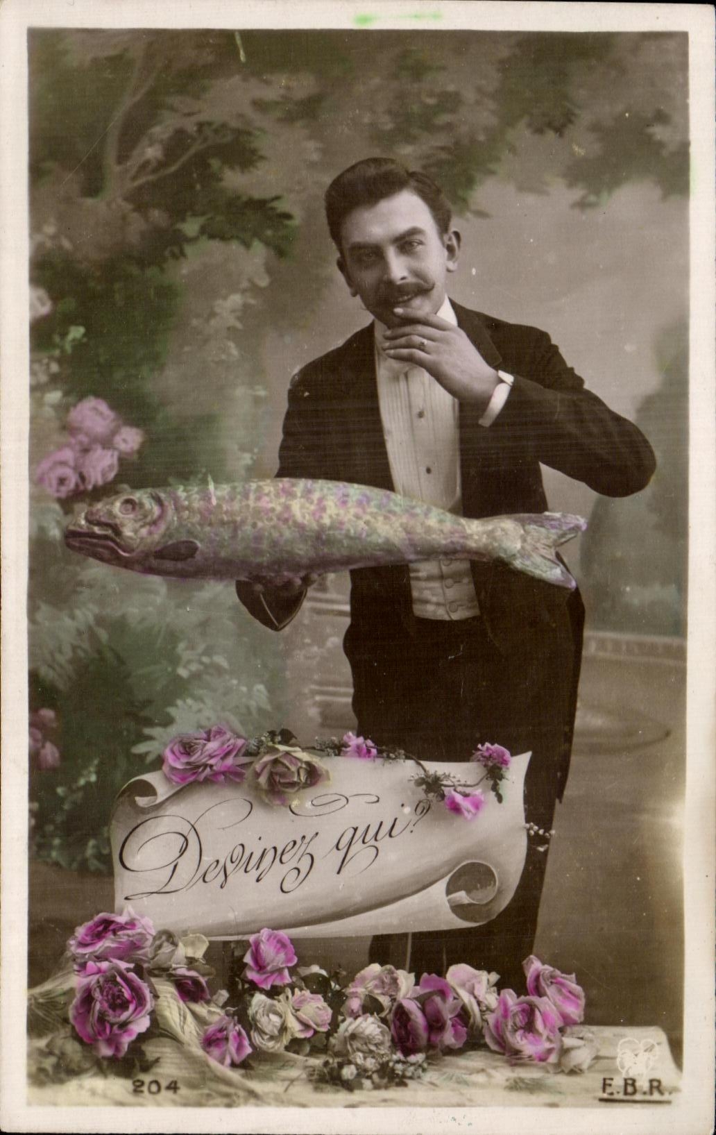 CPA Fantaisie Homme Poisson Avril Paques 