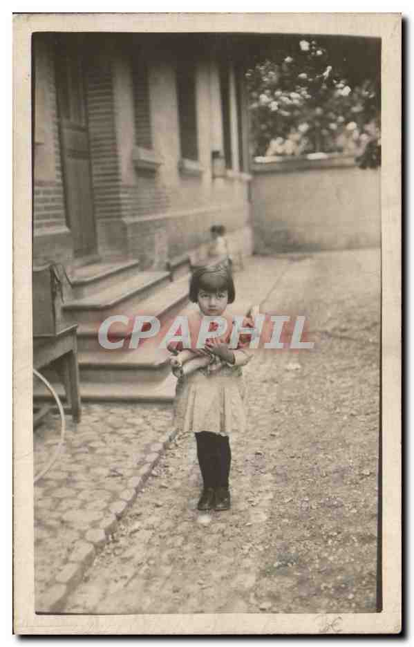 CARTE PHOTO Fille et sa poupee Enfant