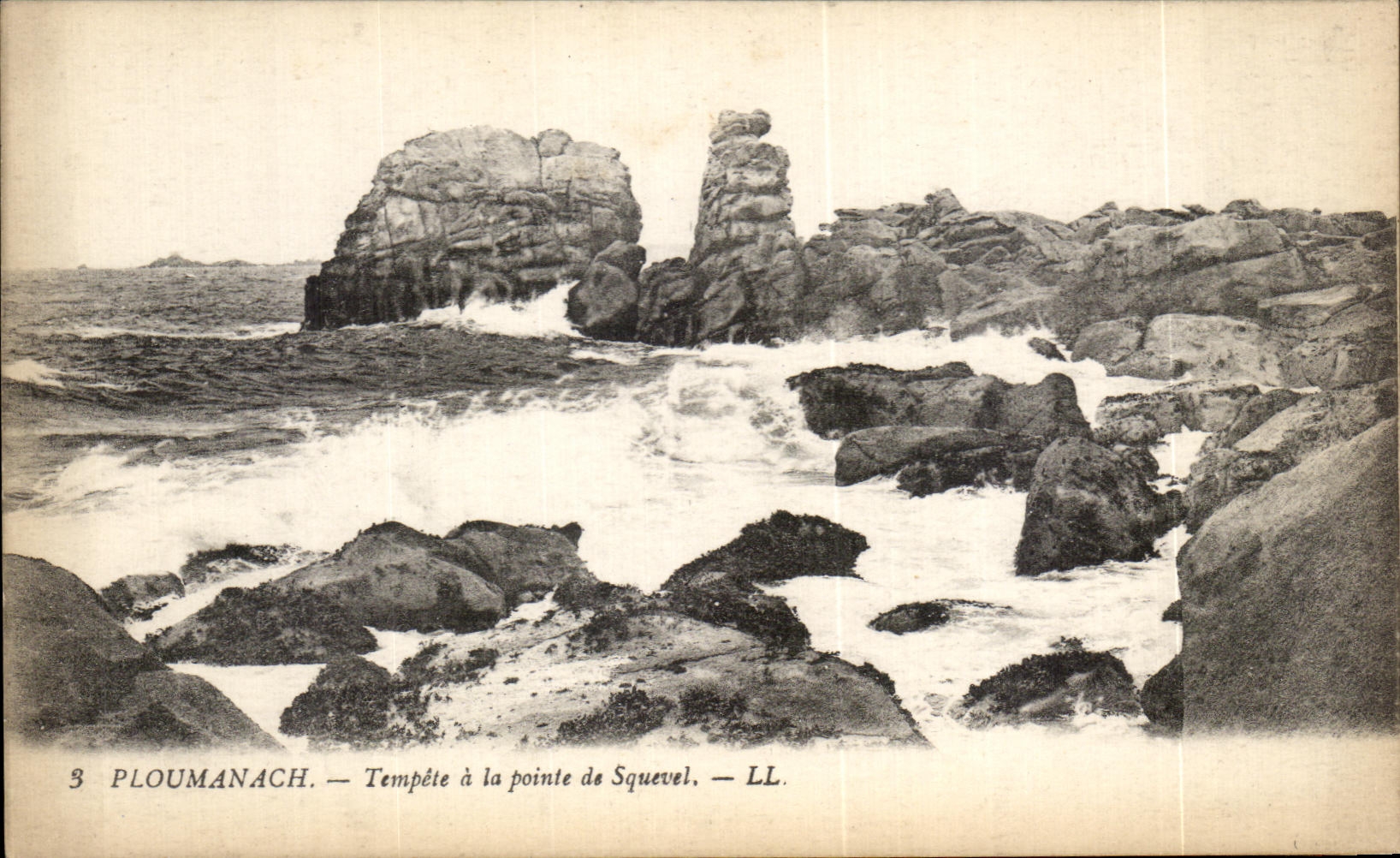 Ploumanach — Tempête à la pointe de Squevel — LL