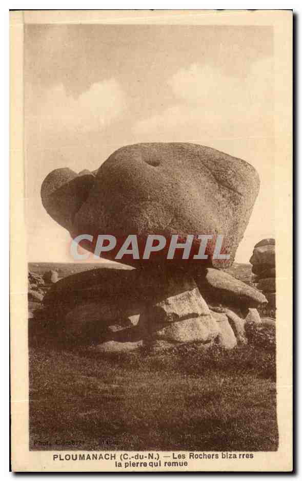PLOUMANACH (C.-du-N.) — Les Rochers biza rres la pierre qui remue — Phot. Combrat