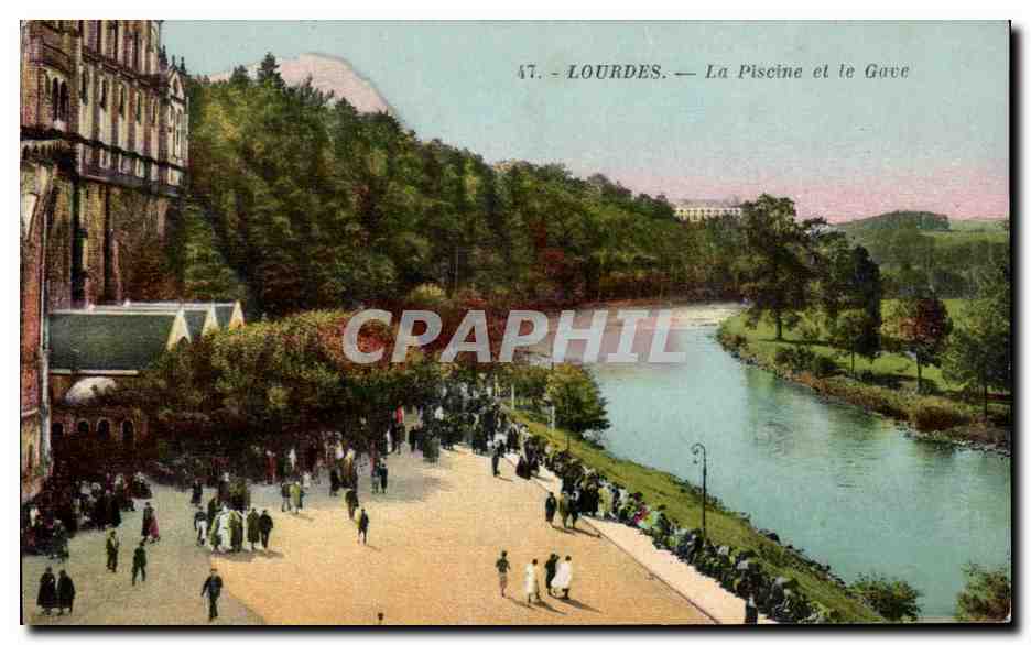 CPA Lourdes La Piscine Et Le Gave