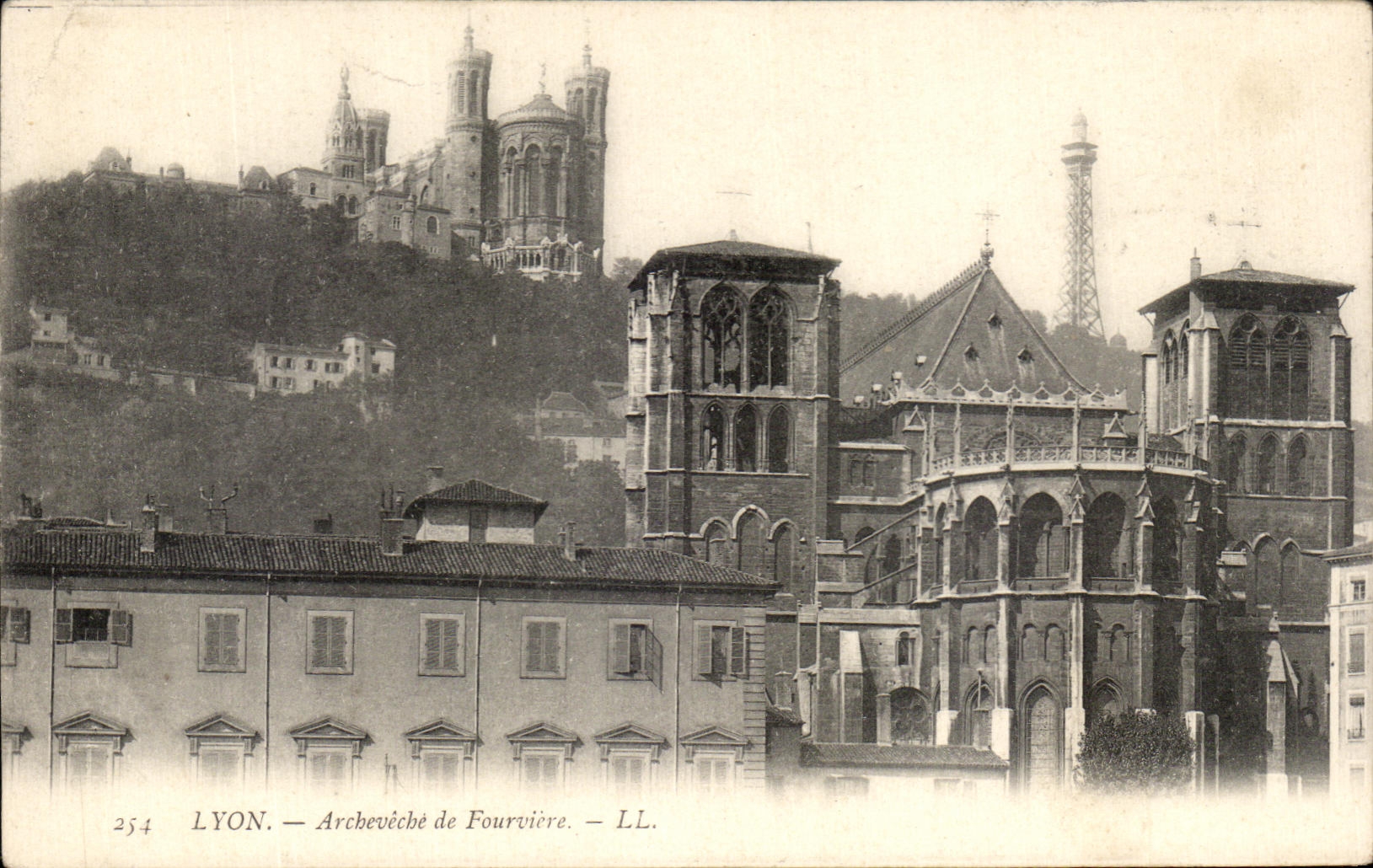 CPA Lyon Archeveche de Fourviere