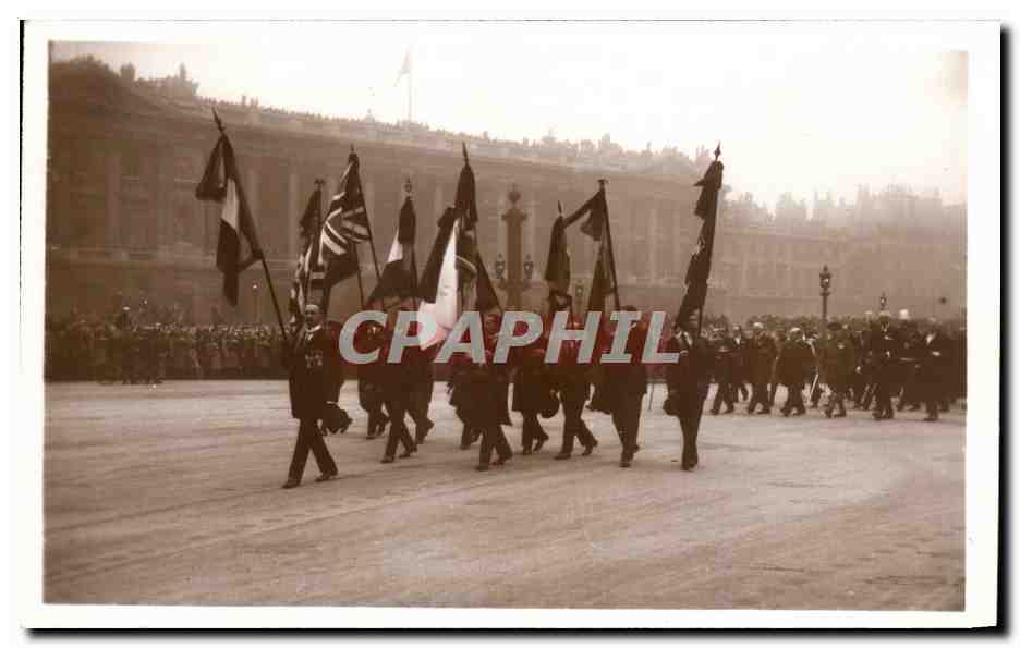 CPA Funerailles Du Marechal Foch Mars Drapeaux des Combattants allies Mars 1929 Paris Militaria