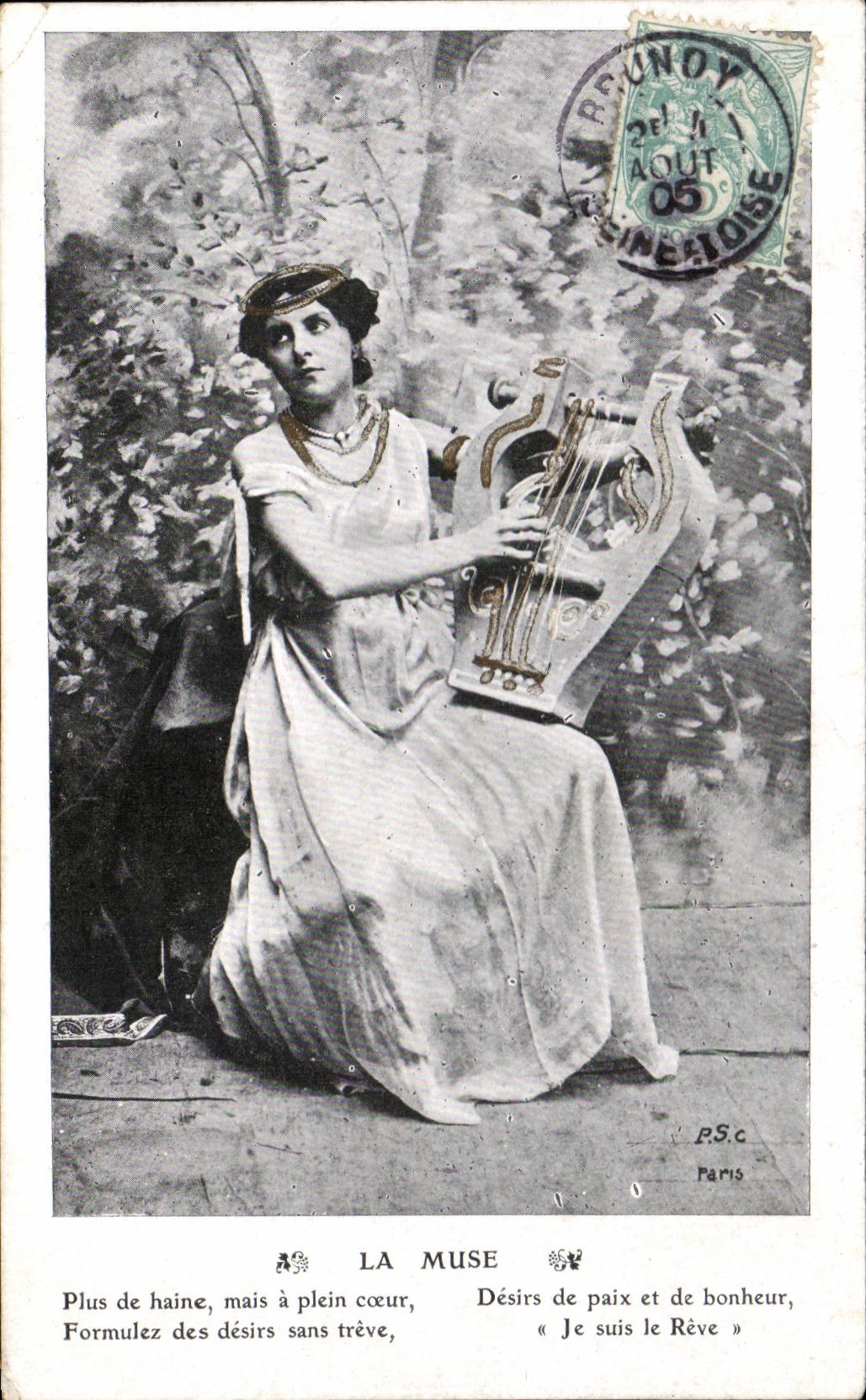 La Muse — harpiste en forêt — P.S.C. Paris
