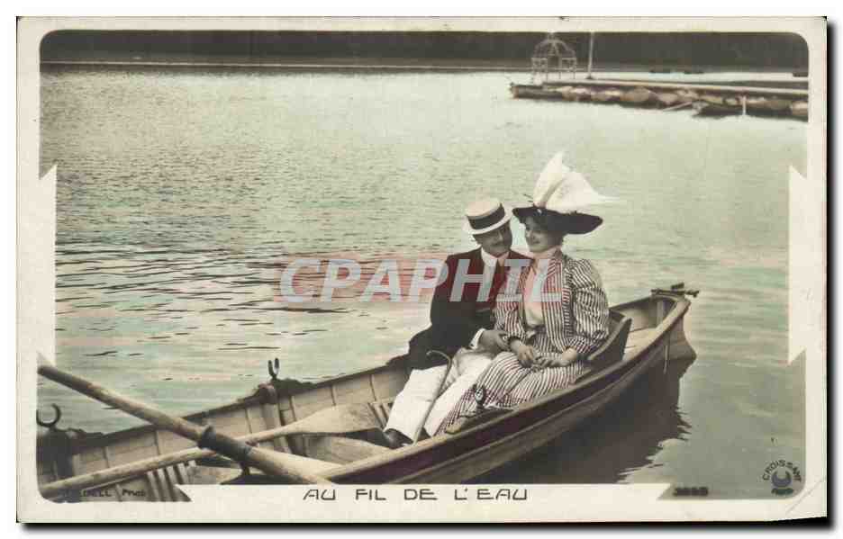 CPA Fantaisie Femme Au fil de l'eau