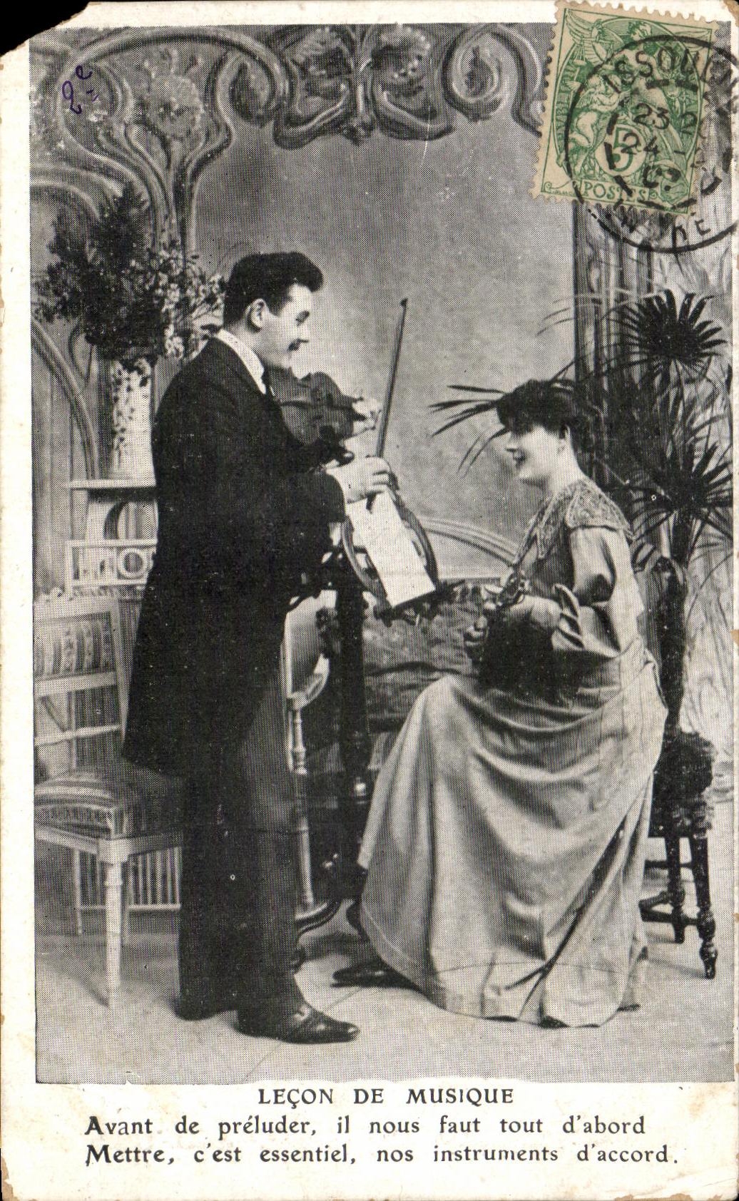 CPA Fantaisie Femme Lecon de musique Violon 