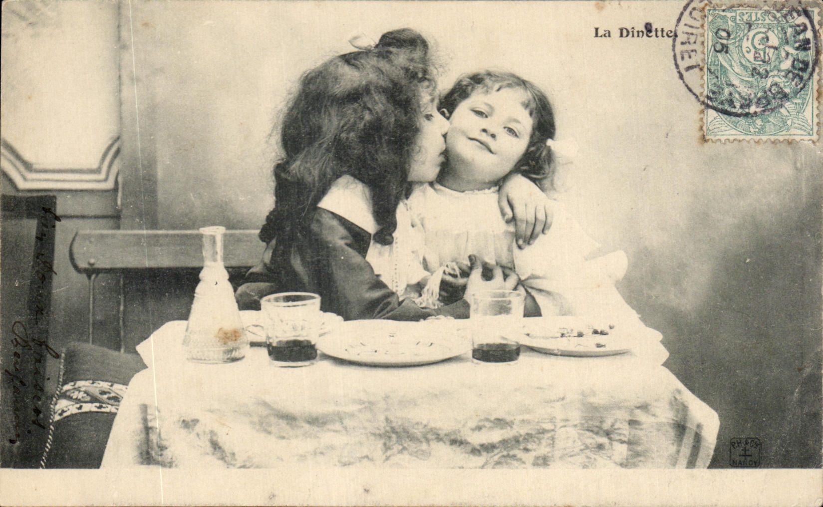 CPA Fantaisie Enfants La dinette 