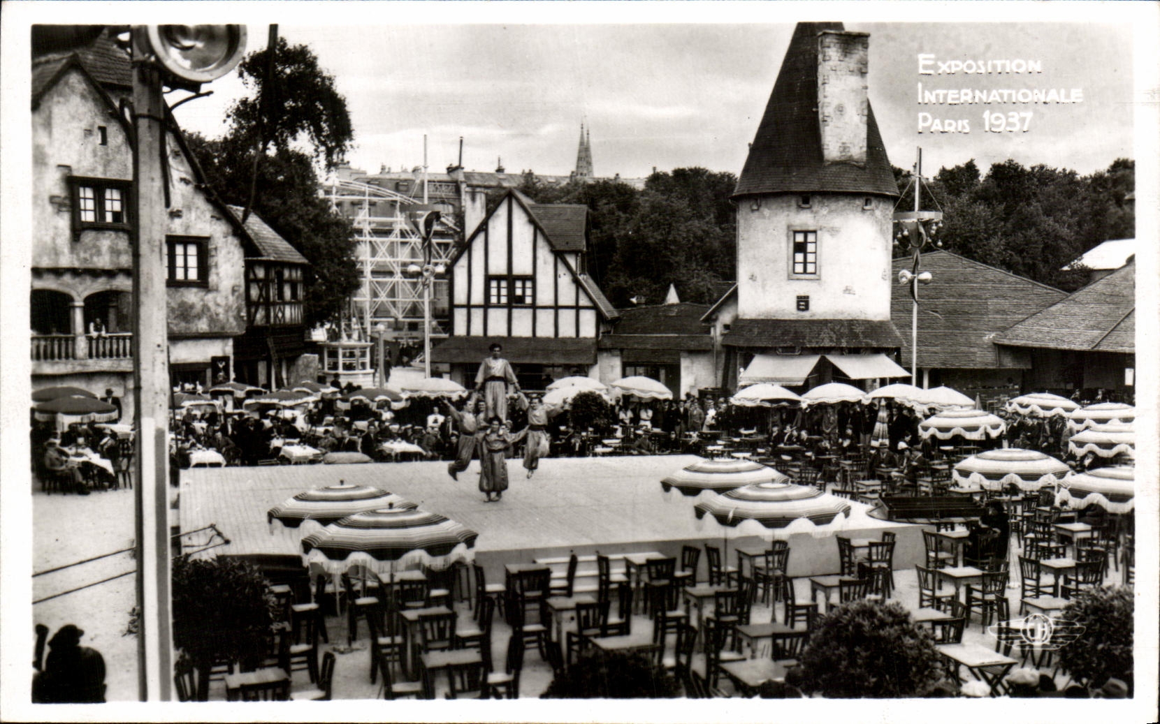Exposition Internationale Paris 1937 — Parc d'Attractions La Vieille France — H. Chipault, Boulogne-Billancourt