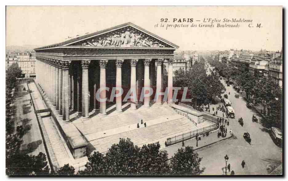 CPA Paris L'Eglise Ste Madeleine et la perspective des Grands Boulevads
