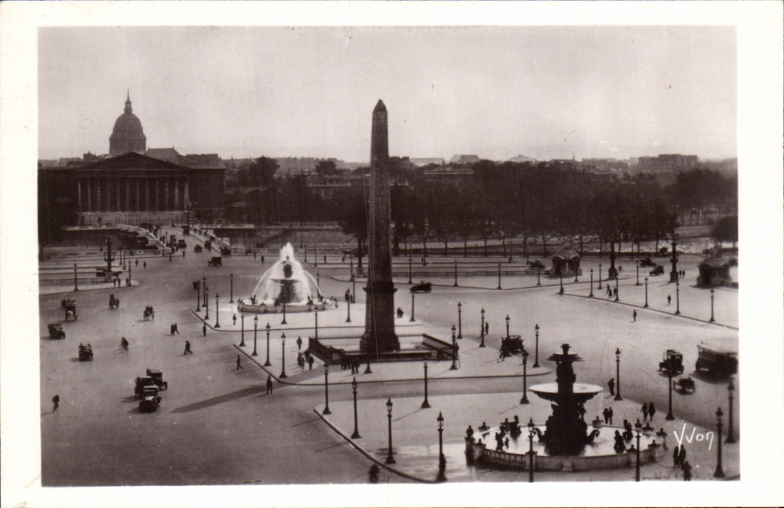 CPA Paris En Flanant La Place de la Concorde 