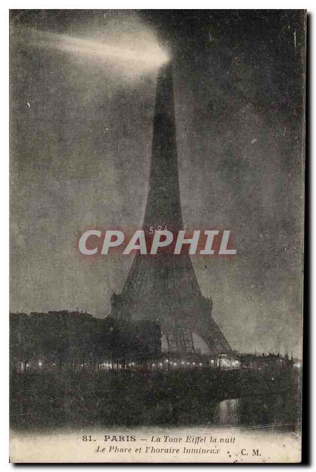 CPA Paris La Tour Eiffel la nuit Le Phare et l'horaire lumineux