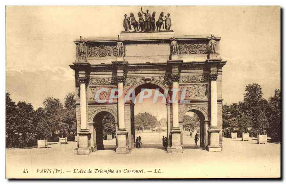 CPA Paris L'Arc de Triomphe du Carrousel Louvre