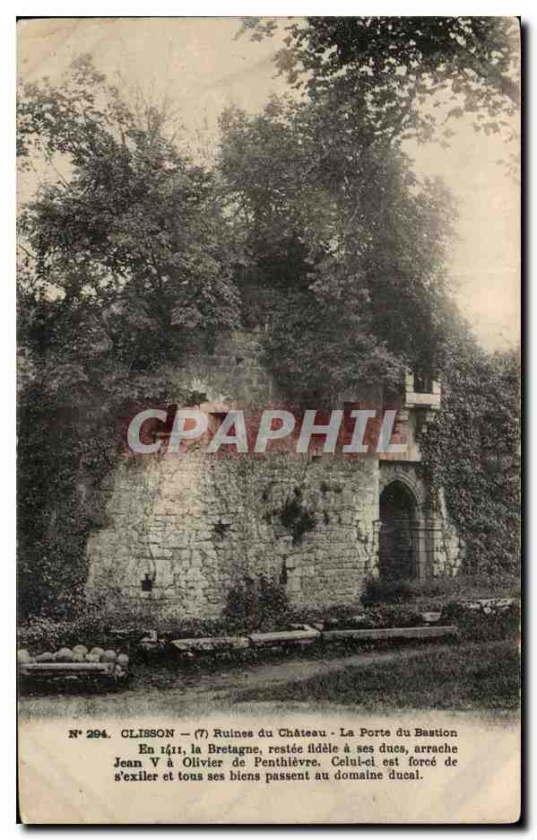 CPA Clisson Ruines du Chateau La Porte du Bastion en la Bretagne restee fldele