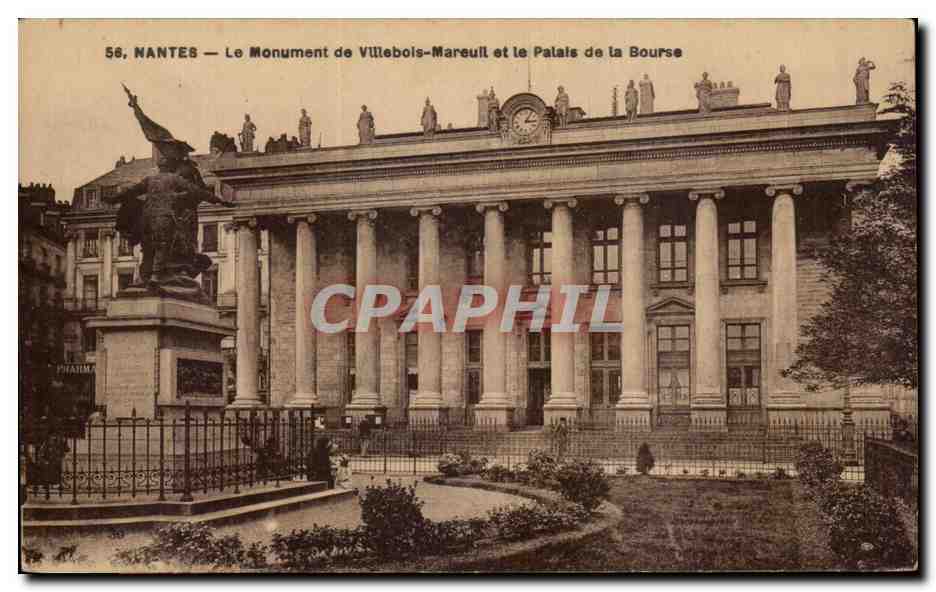 CPA Nantes Le Monument de Villenbois Mareuil et le Palais de la Bourse