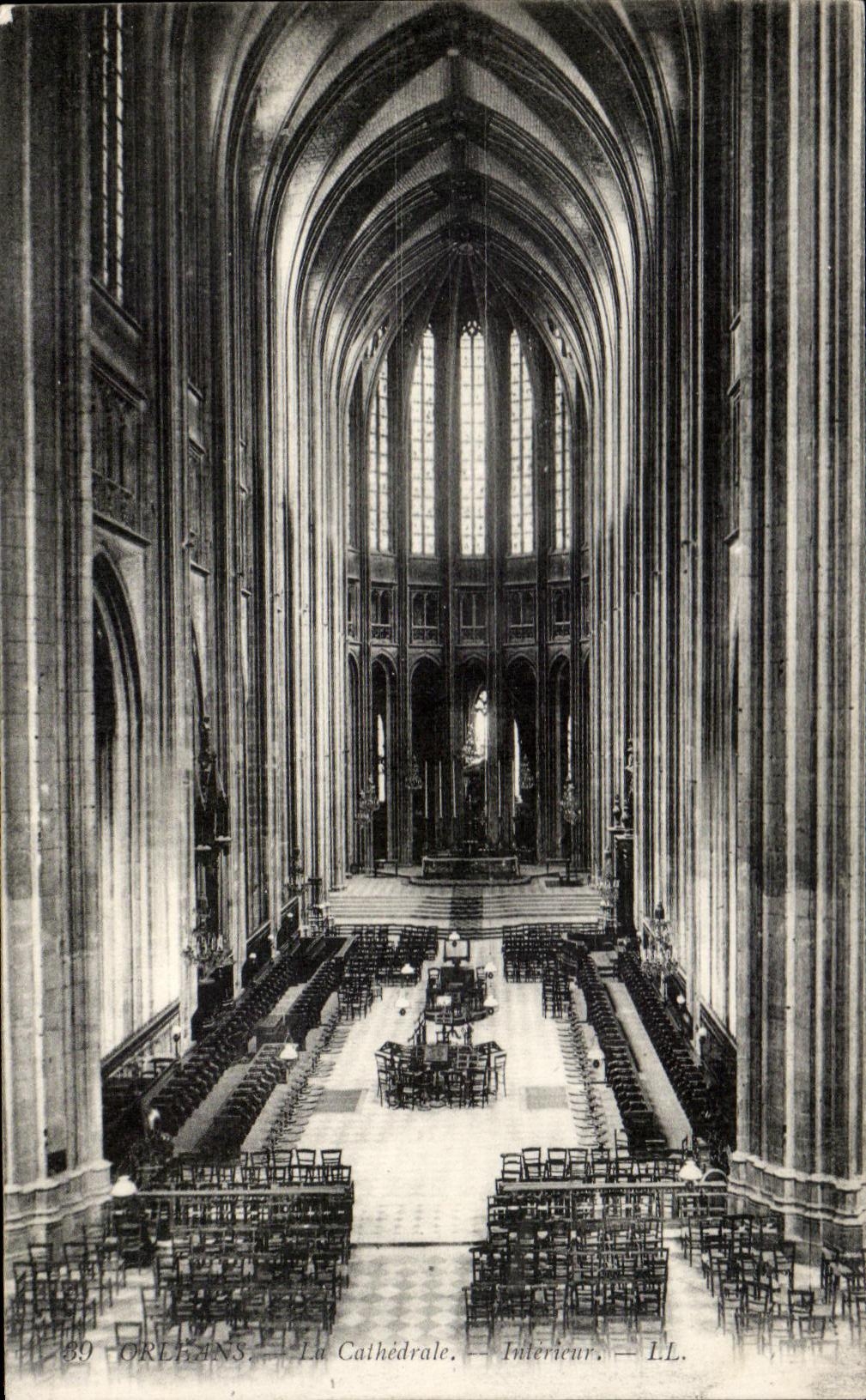 CPA Orleans La Cathedrale Interieur