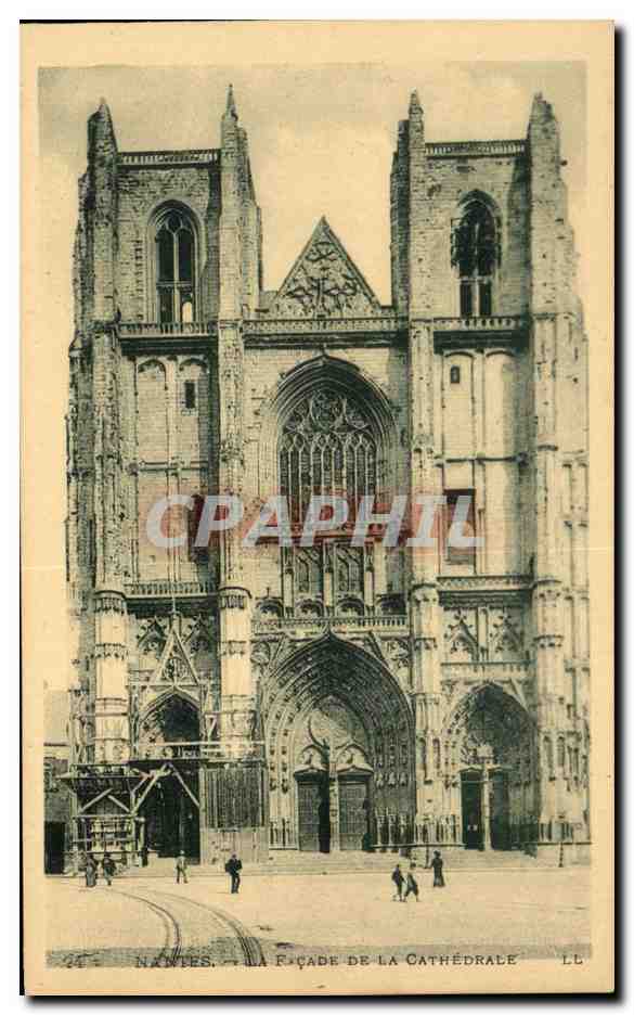 CPA Nantes La Facade De La Cathedrale
