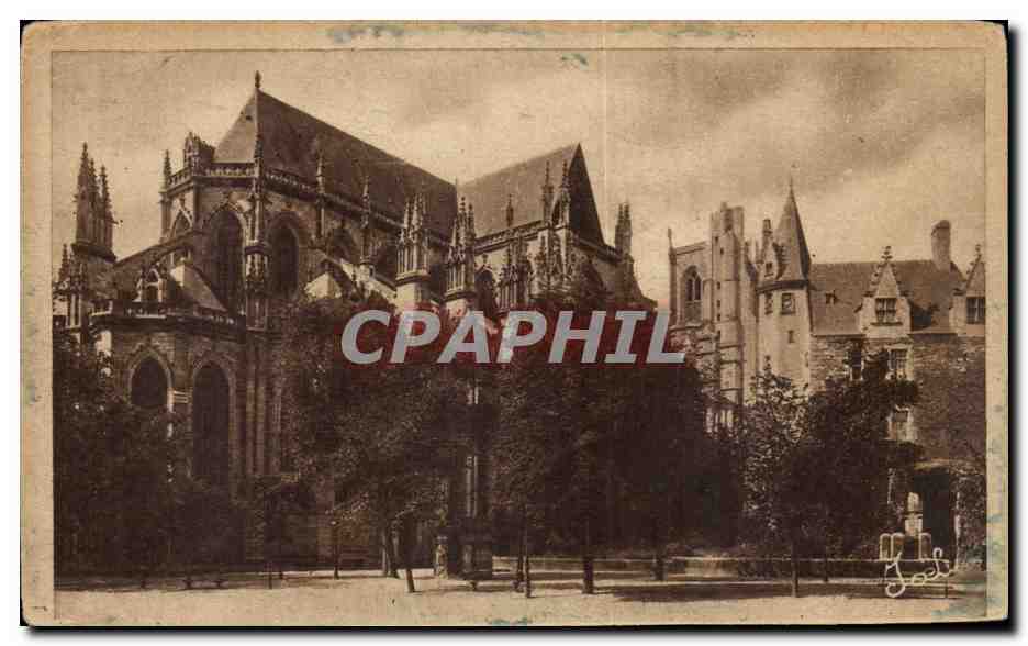 CPA Nantes Chevet et Cote Nord de la Cathedrale la Porte Saint Pierre