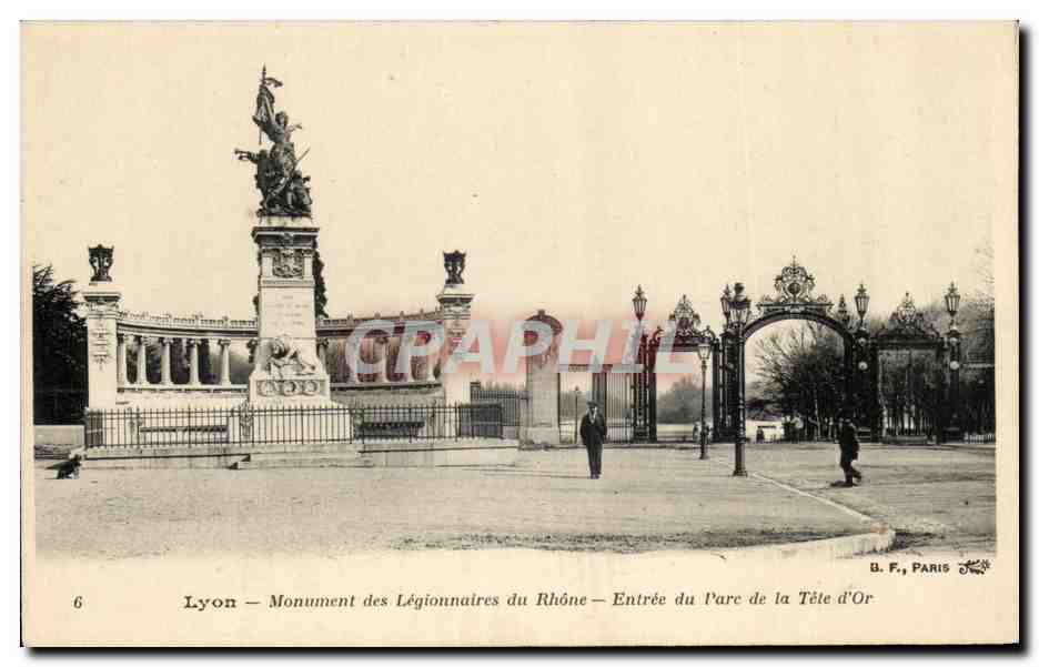 CPA Lyon Monument des Legionnaires du Rhone Entree du parc de la Tete d'Or