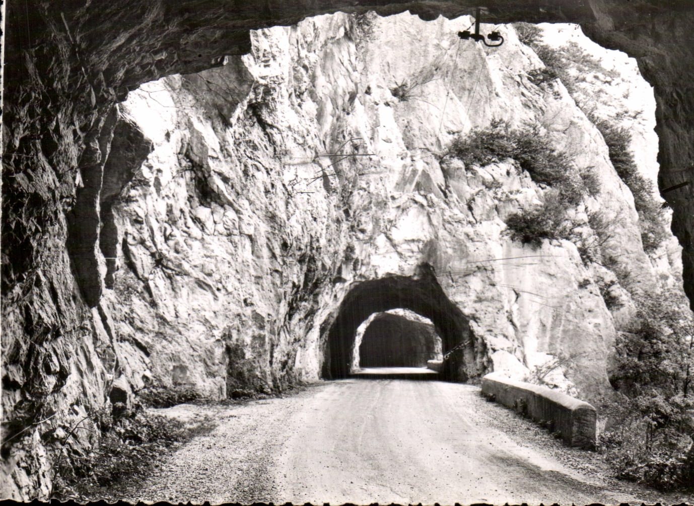 Les tunnels — Les Vercors, Petits Goulets — Édition d'Art André, Grenoble